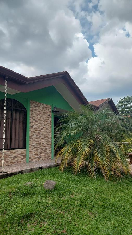 Bamboo Arenal Apartment La Fortuna Екстериор снимка